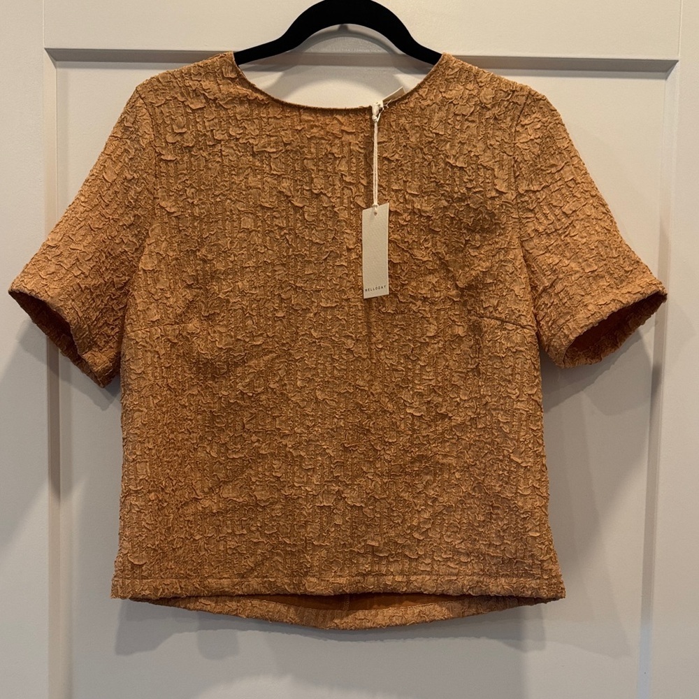 Melloday Textured Short Sleeve Blouse – Size S – NWT ✨
NWT/NEW